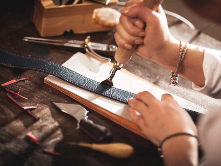 Leather working: the course you find in Maremma